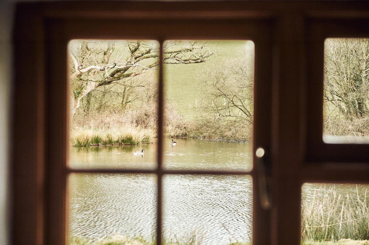 Penuwch Boathouse- Lakeside Rural Cottage Ideal For Families With Indoor Heated Pool Carmarthen Bagian luar foto